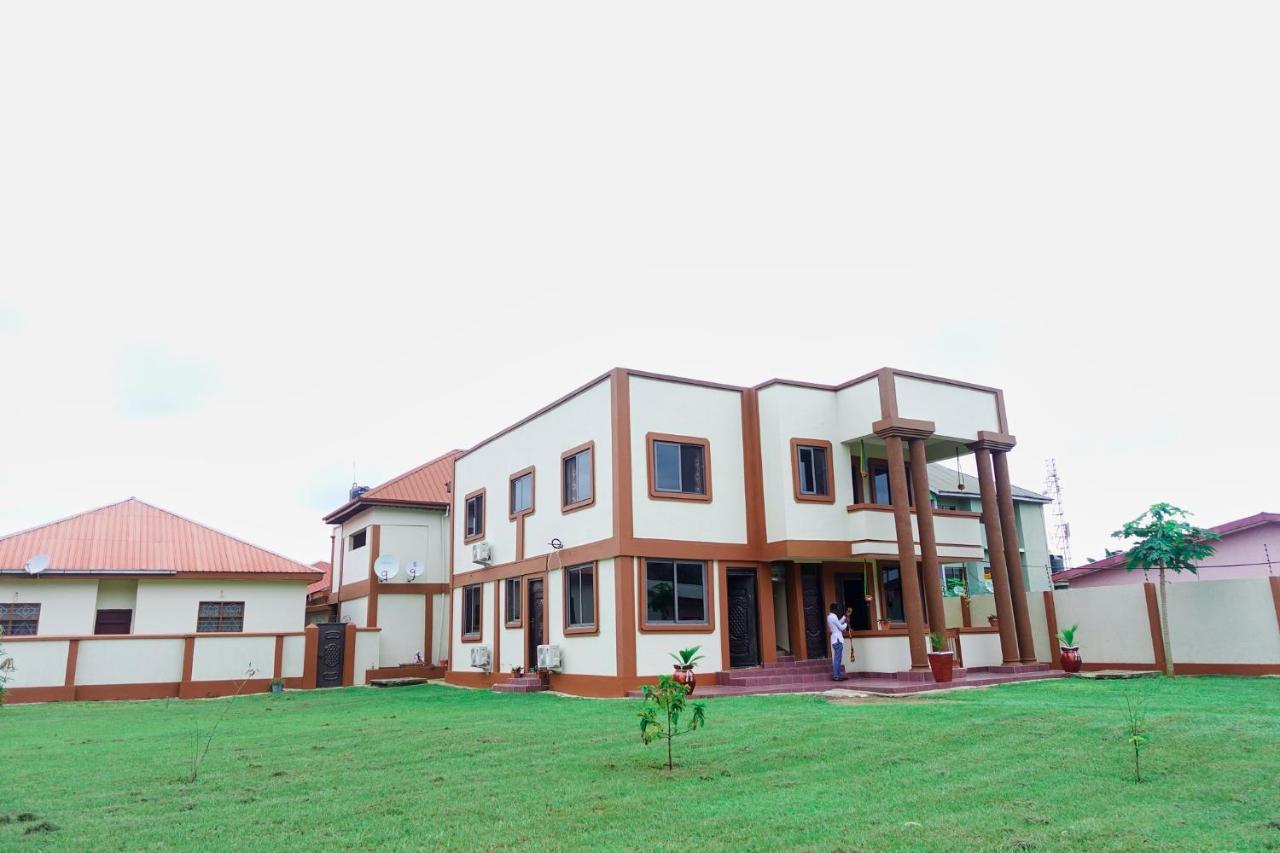 Indigo Cottage And Apartment Kumasi Exterior photo