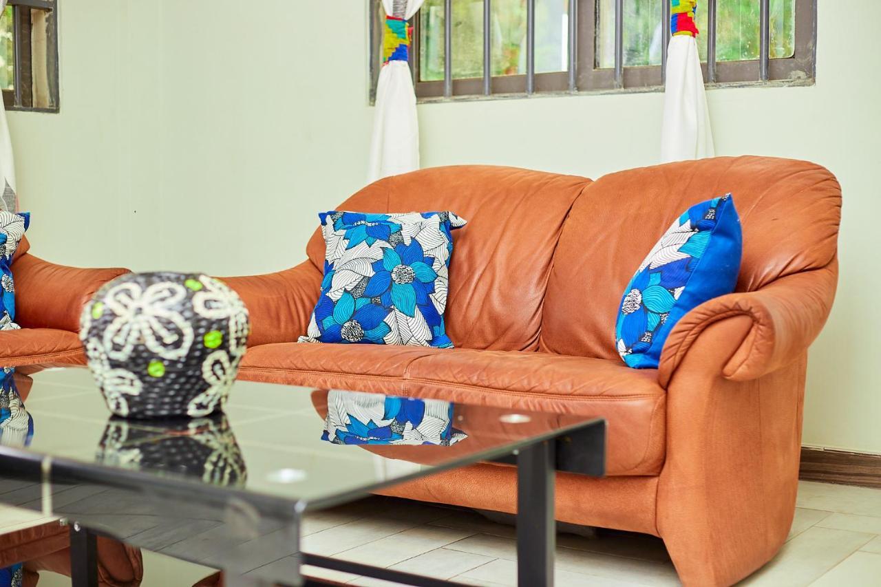 Indigo Cottage And Apartment Kumasi Exterior photo