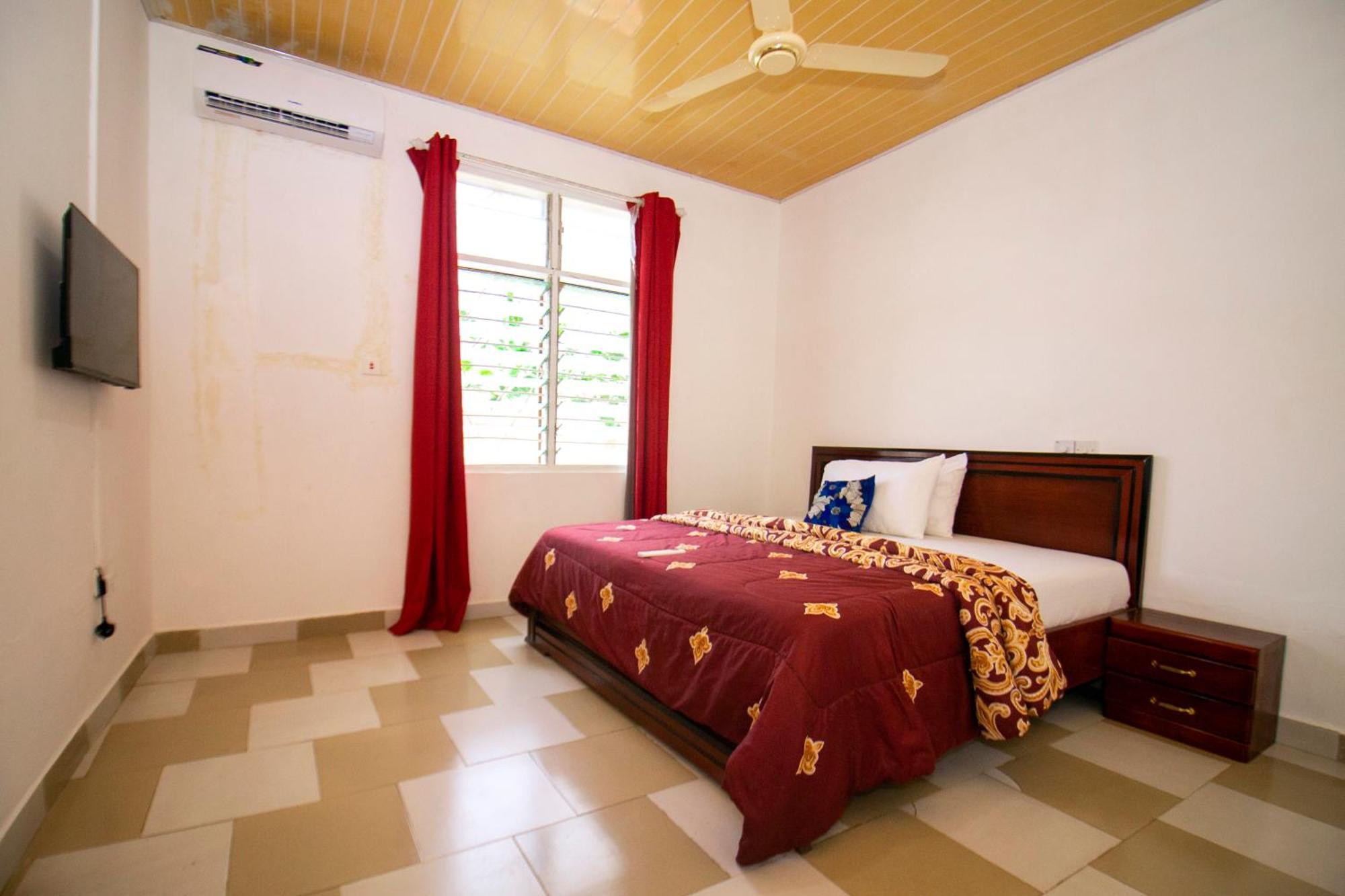Indigo Cottage And Apartment Kumasi Exterior photo