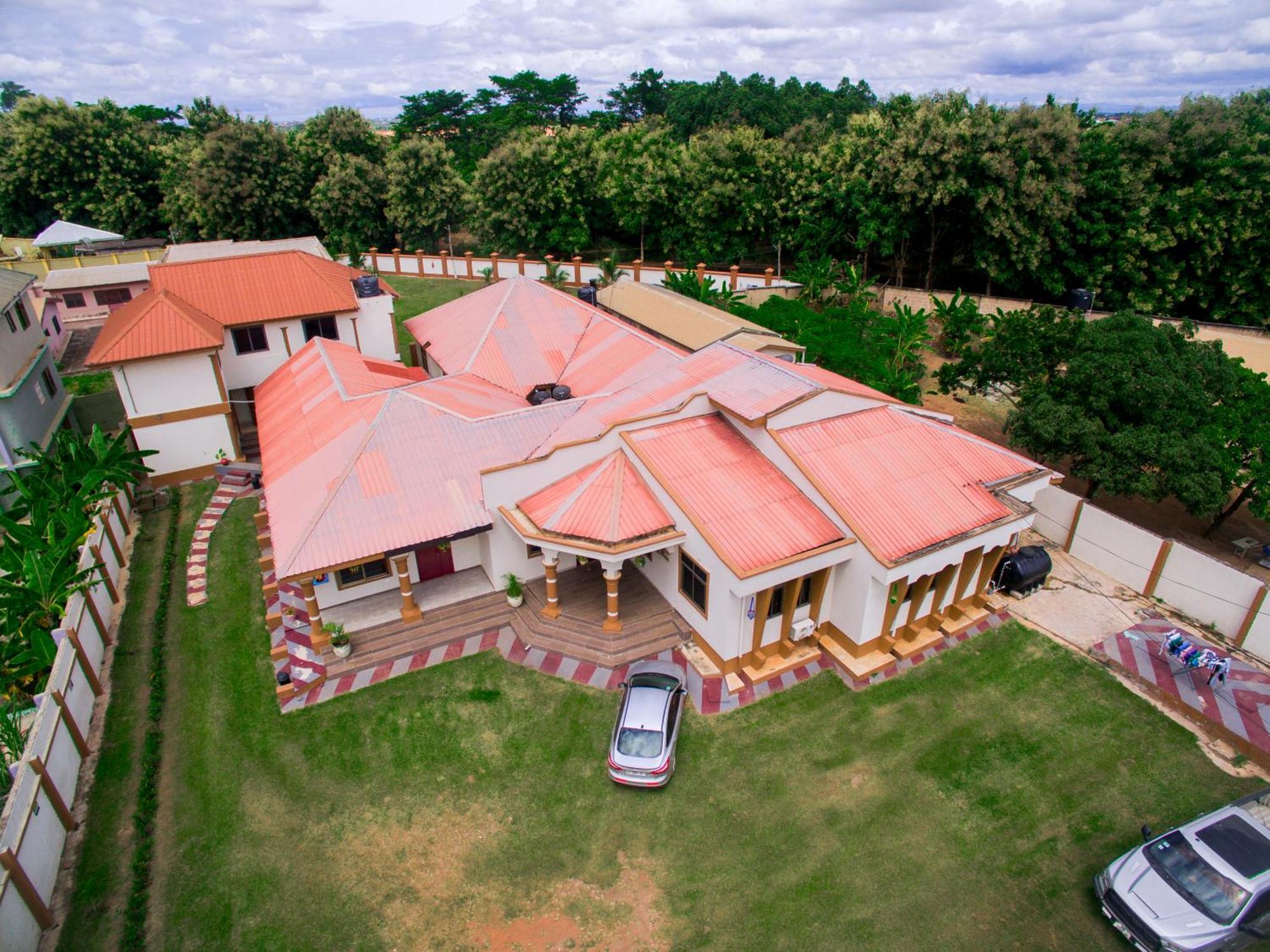 Indigo Cottage And Apartment Kumasi Exterior photo